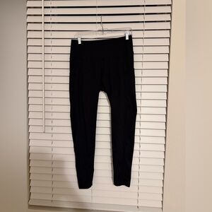 Amazon Black Leggings w/ pockets - size L
